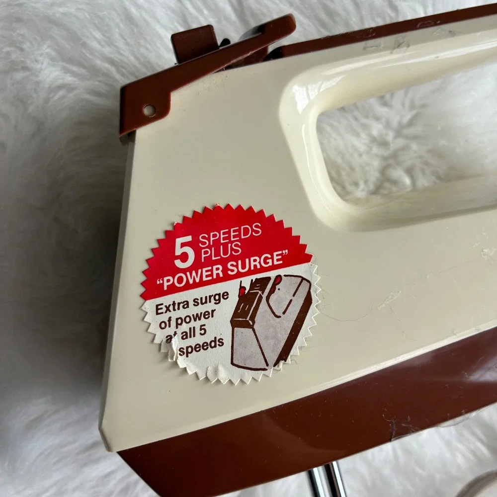 Vintage Robeson 5 Speed Hand Mixer Retro Brown Cream Electric‎ Mixer Works